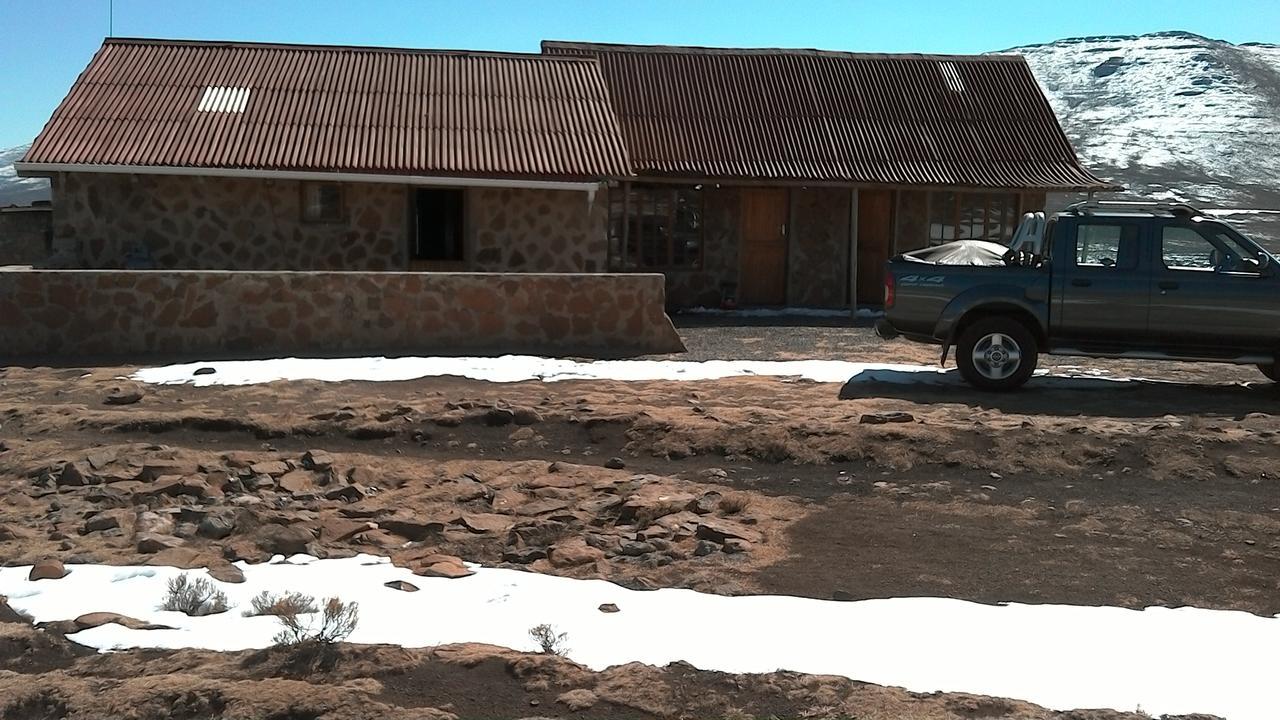 Sani Stone Lodge Mokhotlong Extérieur photo